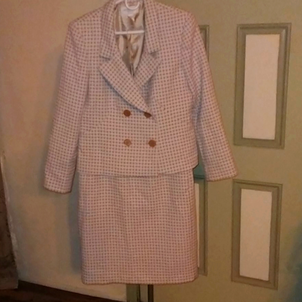 Liz Claiborne suit